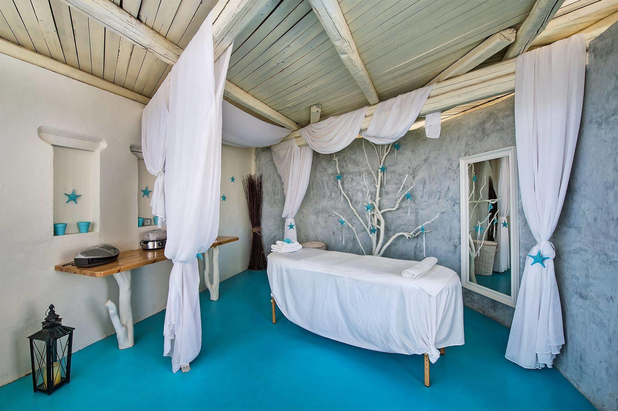 Atlantis Hotel Perissa (Santorini)