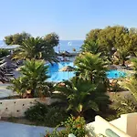 Atlantis Beach Villa 